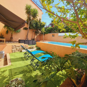Villa standing 10 personnes piscine/ pinède